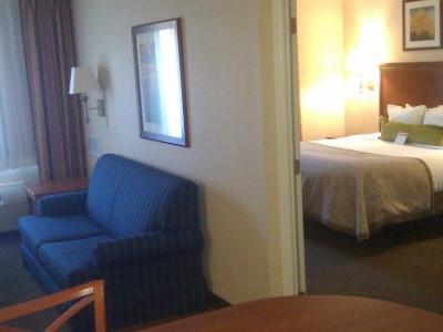 Candlewood Suites Fredericksburg By Ihg Zewnętrze zdjęcie